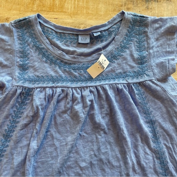 GAP Embroidered Top - Picture 3 of 7
